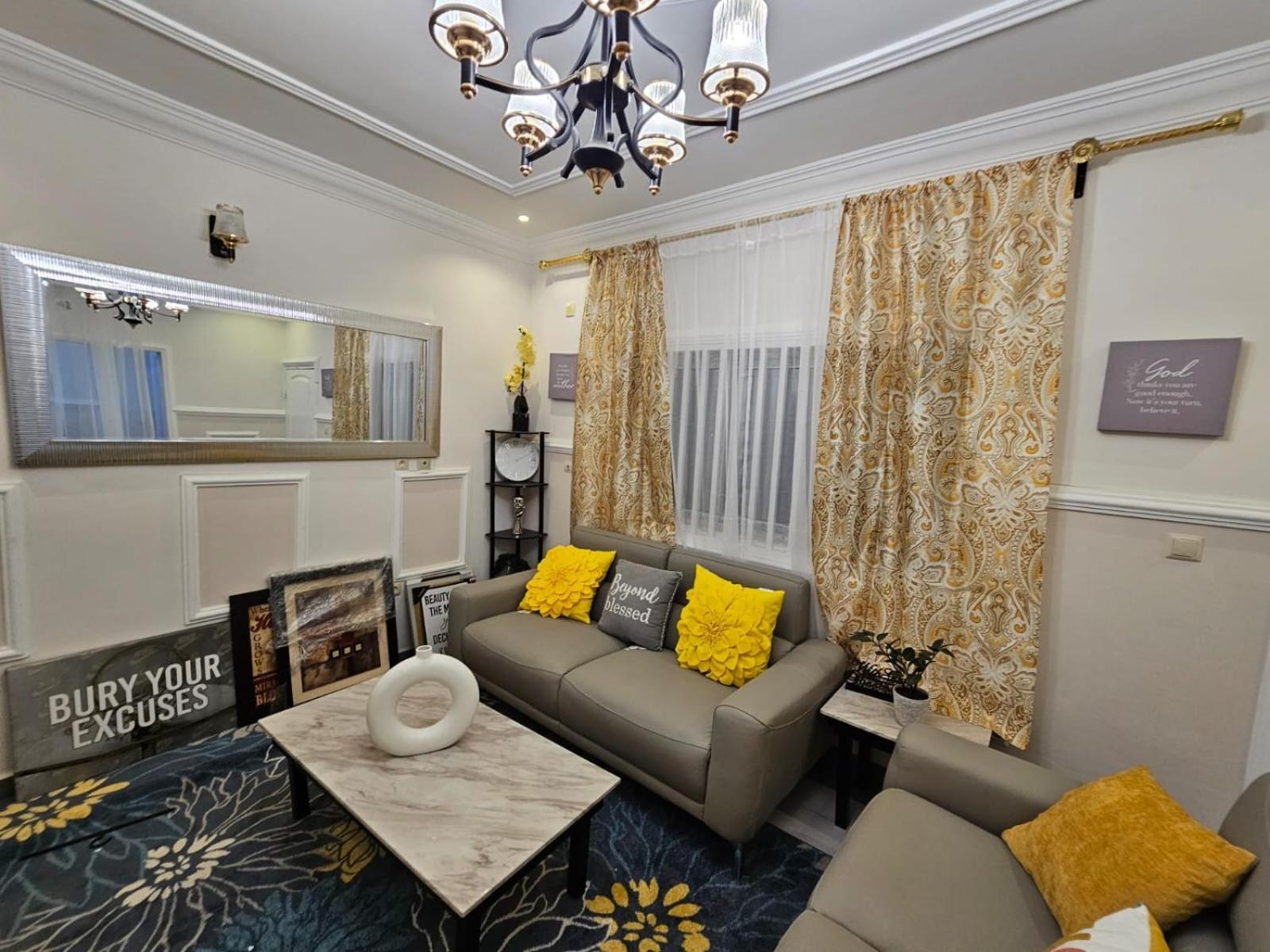 Beulah Land Guest Home ยาอุนเด ภายนอก รูปภาพ